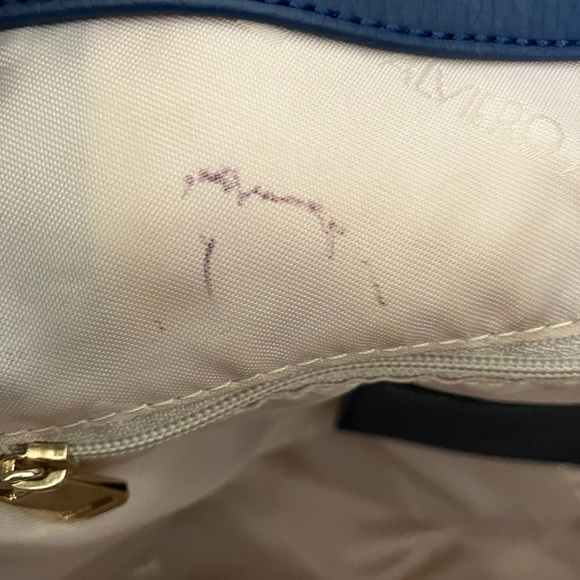 Alviero Martini 1A Claisse Navy Boho Shoulder Bag With Tassles - Picture 14 of 15